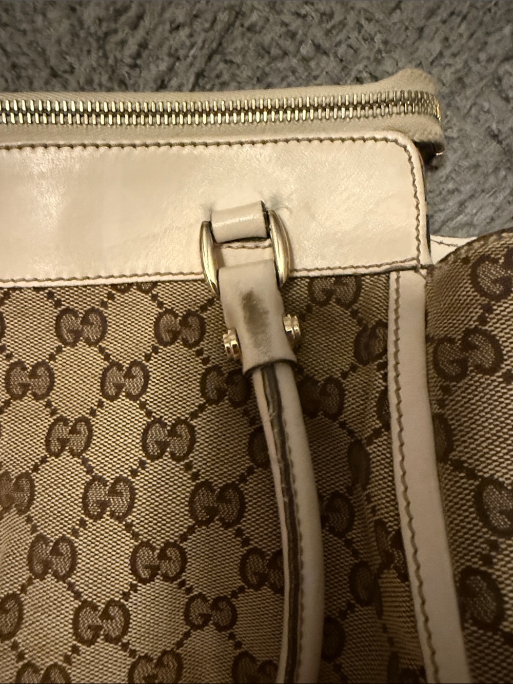 Gucci Beige GG Canvas Shoulder Bag with Light Pink Trim - Picture 8 of 9